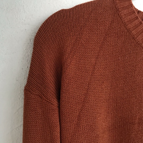 Rust color sweater - Picture 2 of 2